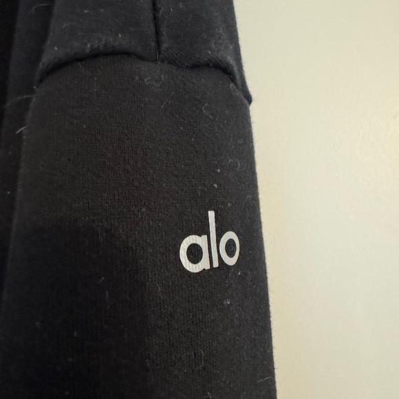 Alo Yoga Unisex Black Crew - Picture 2 of 2